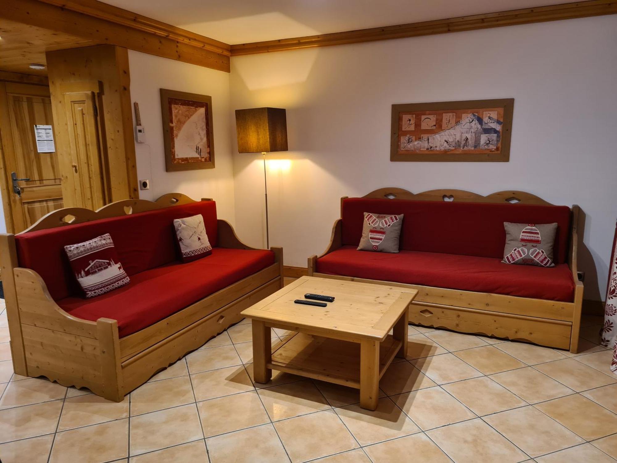 Appartement Le D12 ซาโมอ็องส์ ภายนอก รูปภาพ