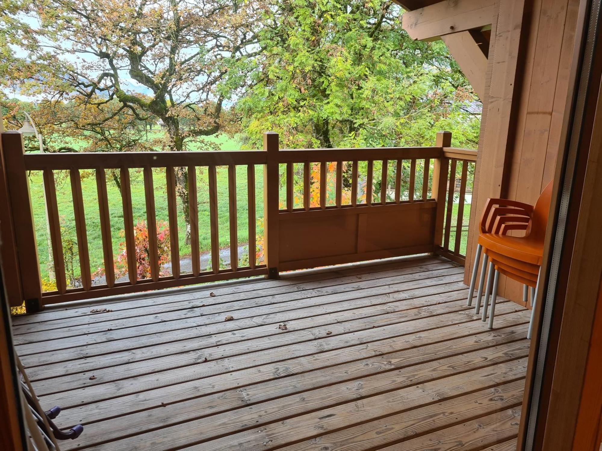 Appartement Le D12 ซาโมอ็องส์ ภายนอก รูปภาพ